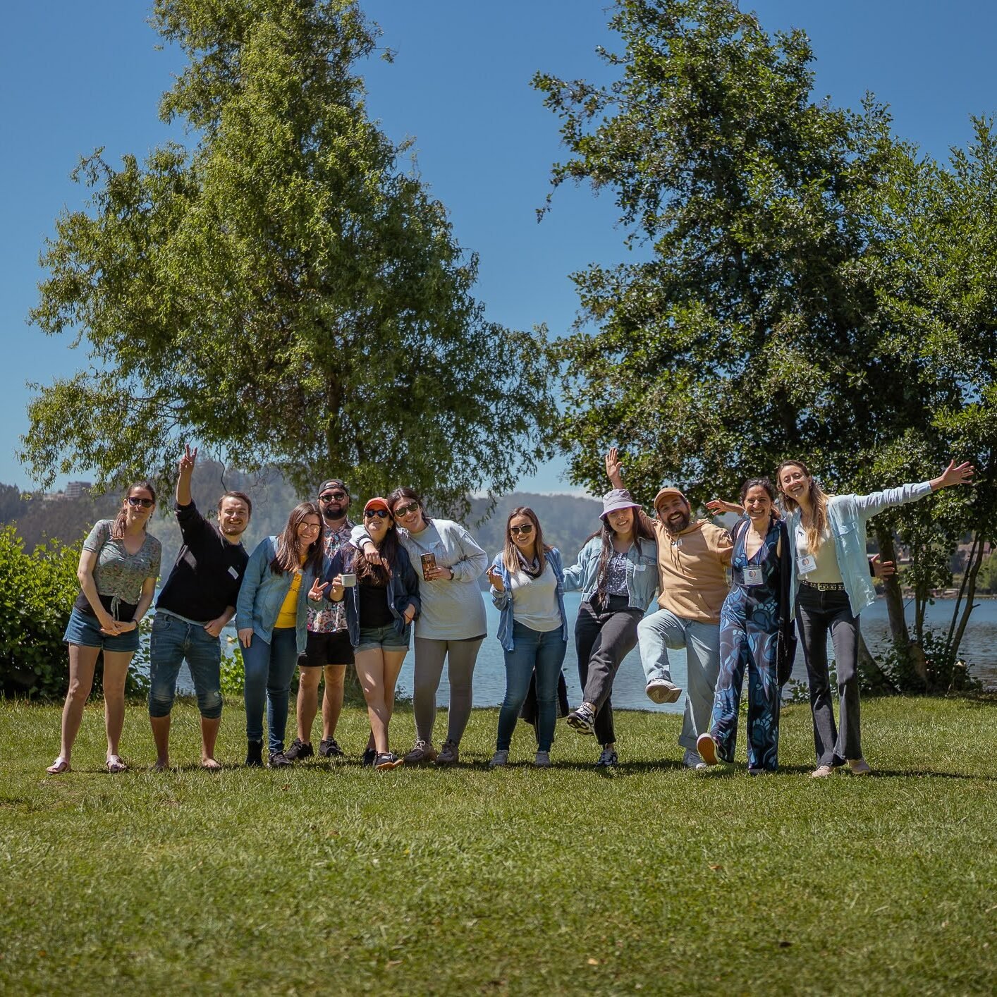 Participantes de una experiencia Red Mentora al aire libre
